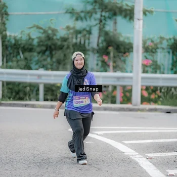Runner Photo 8342284