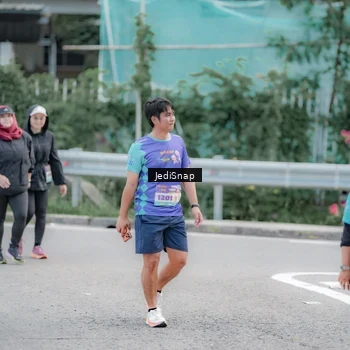 Runner Photo 8342298