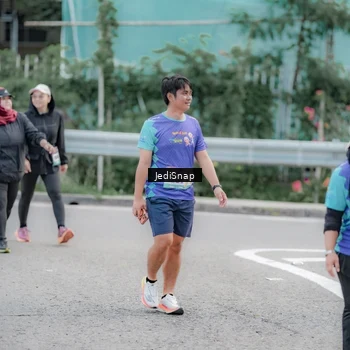 Runner Photo 8342301