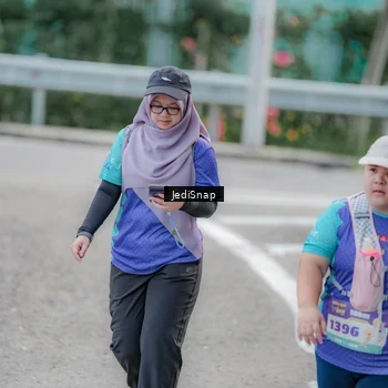 Runner Photo 8342315