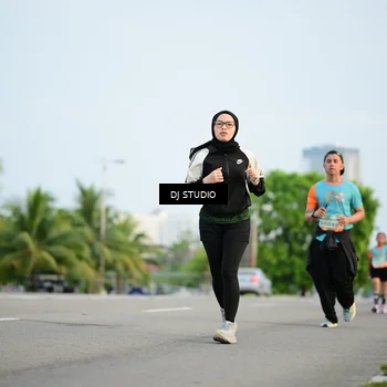 Runner Photo 8342339