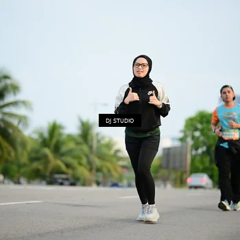 Runner Photo 8342357