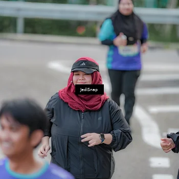 Runner Photo 8342380