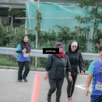 Runner Photo 8342382