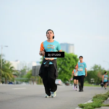 Runner Photo 8342385