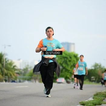 Runner Photo 8342394