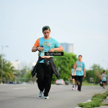 Runner Photo 8342395