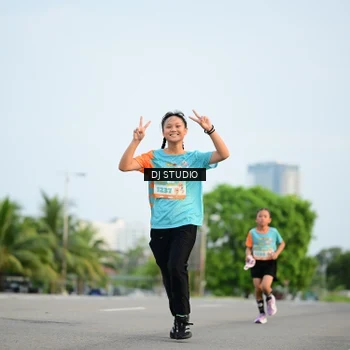 Runner Photo 8342406