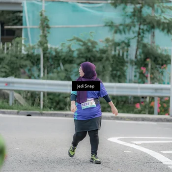 Runner Photo 8342429