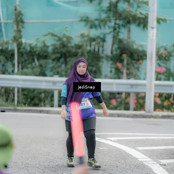 Runner Photo 8342433