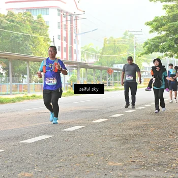 Runner Photo 8342479