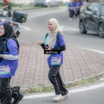 Runner Photo 8342496