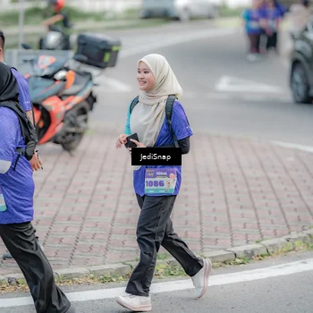 Runner Photo 8342503