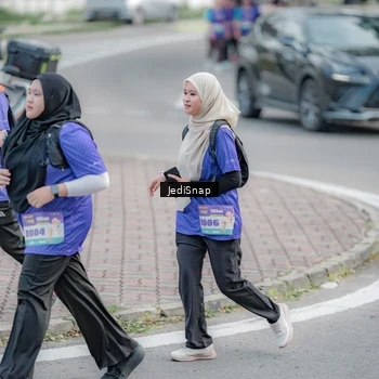 Runner Photo 8342515