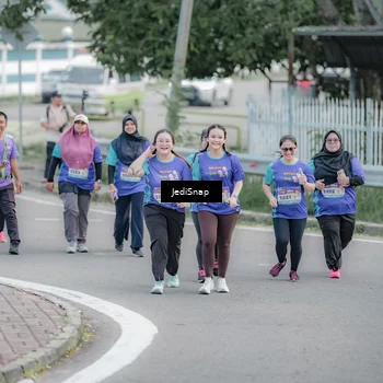 Runner Photo 8342533