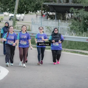 Runner Photo 8342537