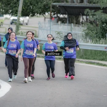 Runner Photo 8342555