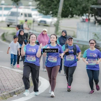 Runner Photo 8342579