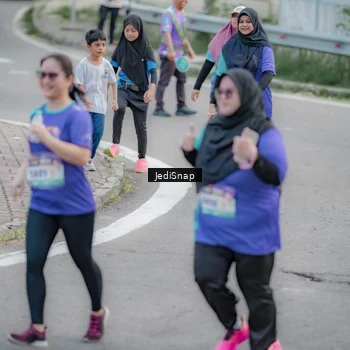 Runner Photo 8342604