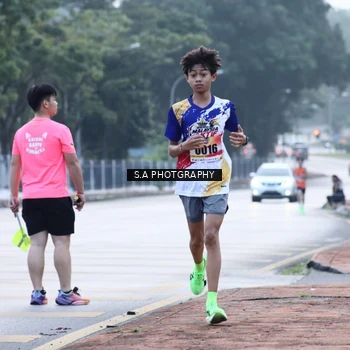 Runner Photo 8342605