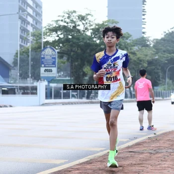 Runner Photo 8342645