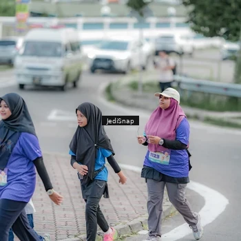 Runner Photo 8342657