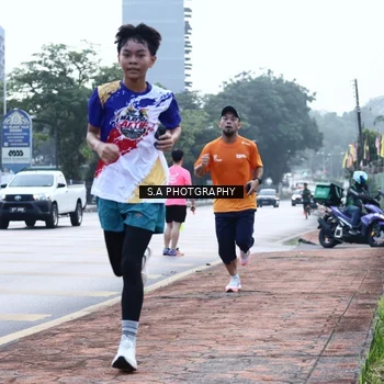 Runner Photo 8342683