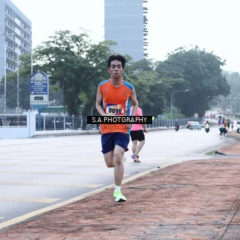 Runner Photo 8342709