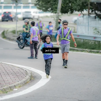 Runner Photo 8342717