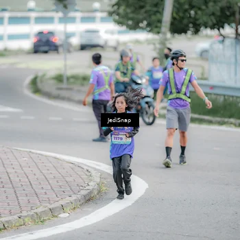 Runner Photo 8342726