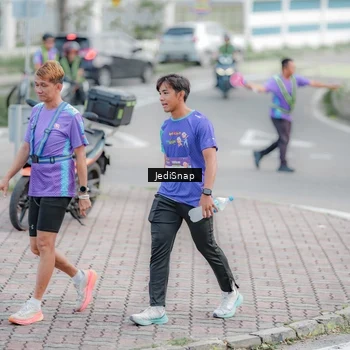 Runner Photo 8342745