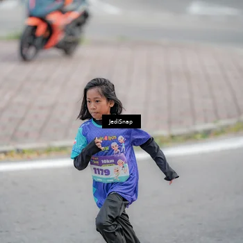 Runner Photo 8342773