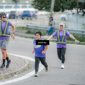 Runner Photo 8342822