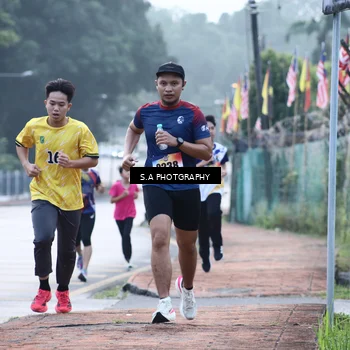 Runner Photo 8342844
