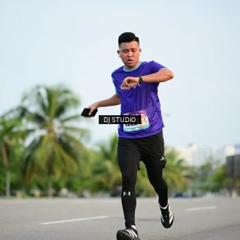 Runner Photo 8342854