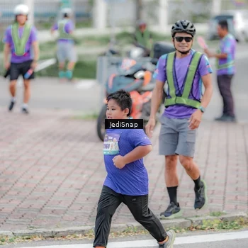 Runner Photo 8342861