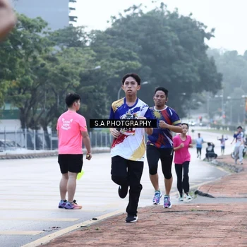 Runner Photo 8342872