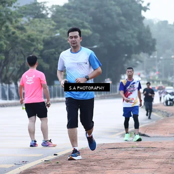 Runner Photo 8342978