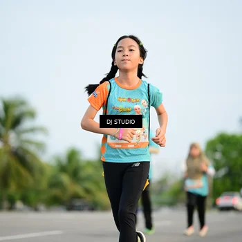 Runner Photo 8343009