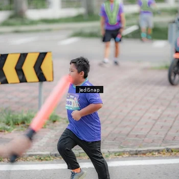 Runner Photo 8343012