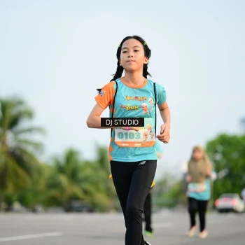 Runner Photo 8343013