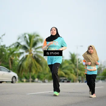 Runner Photo 8343024