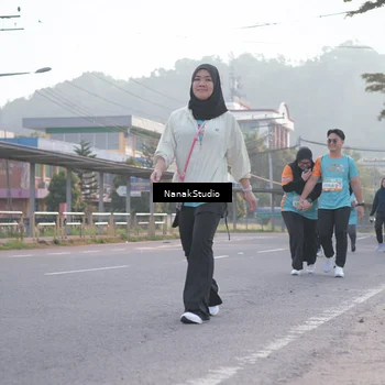 Runner Photo 8343043