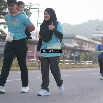 Runner Photo 8343048