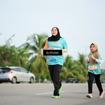 Runner Photo 8343053