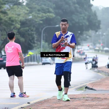 Runner Photo 8343054