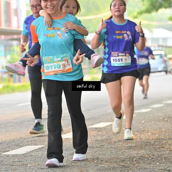 Runner Photo 8343063