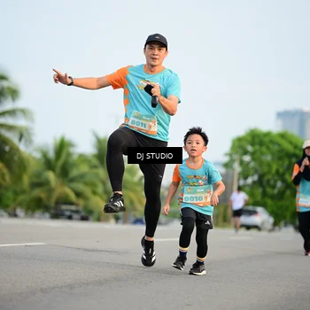 Runner Photo 8343078