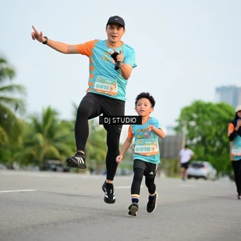 Runner Photo 8343081
