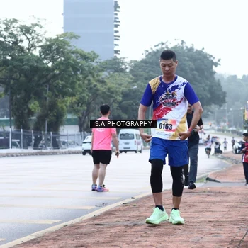 Runner Photo 8343082